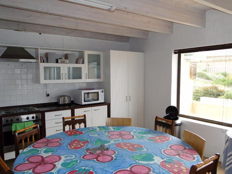 To Let 3 Bedroom Property for Rent in Britannia Bay Western Cape